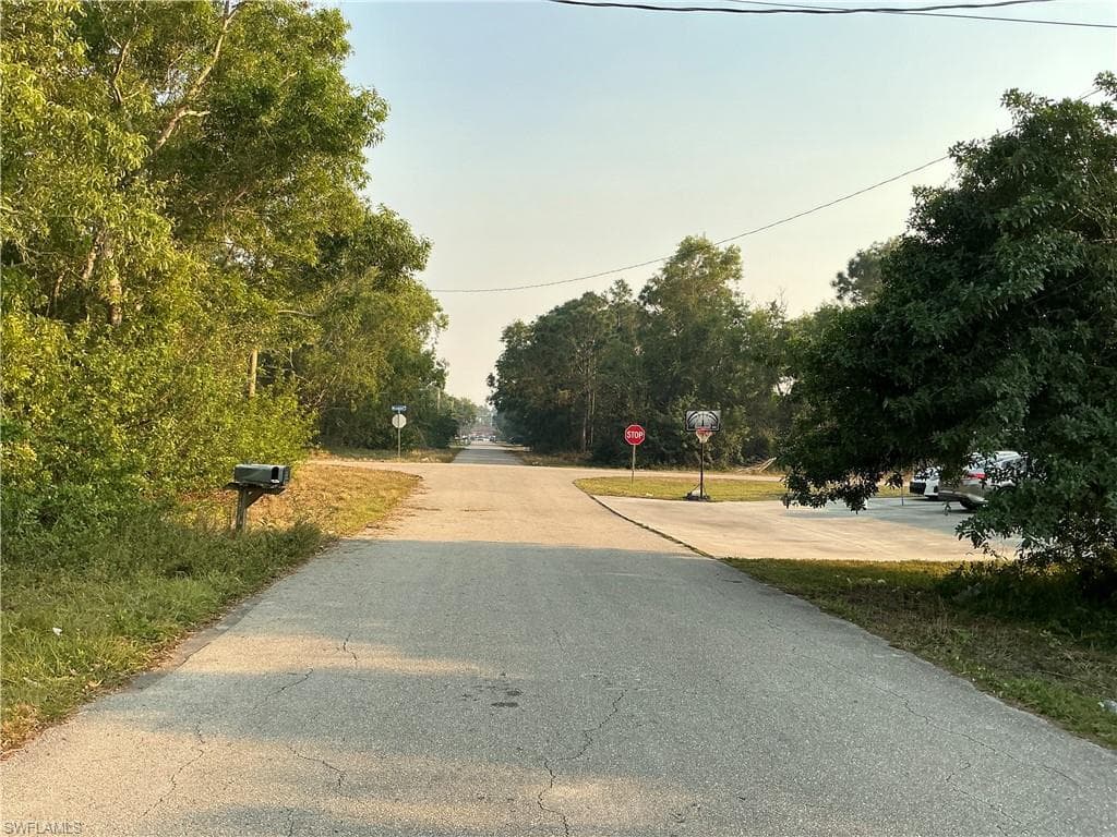 5205/5207 29th St SW, Lehigh Acres, FL 33973-4