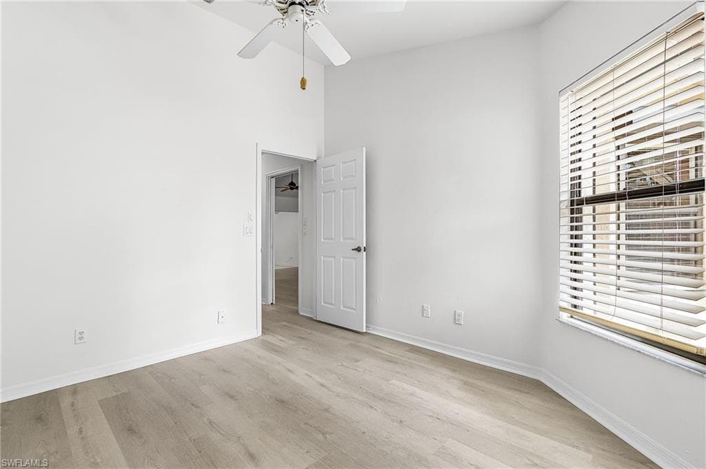 28790 Hunters Ct, Bonita Springs, FL 34135-28