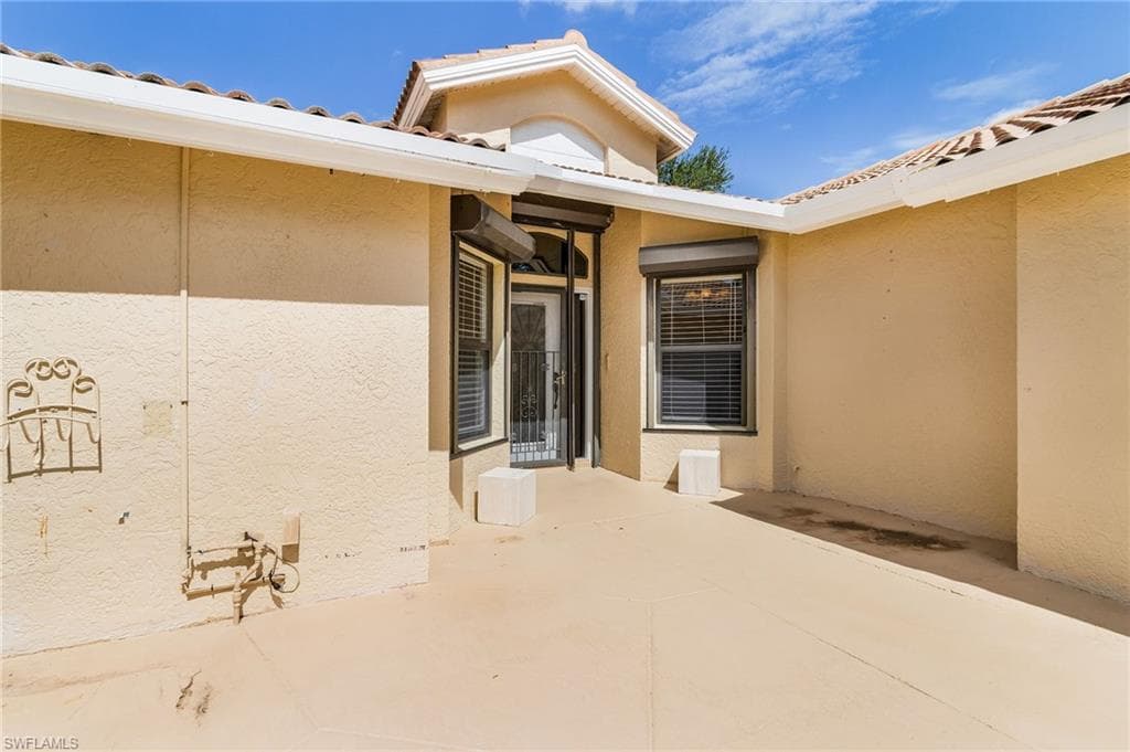 28790 Hunters Ct, Bonita Springs, FL 34135-4