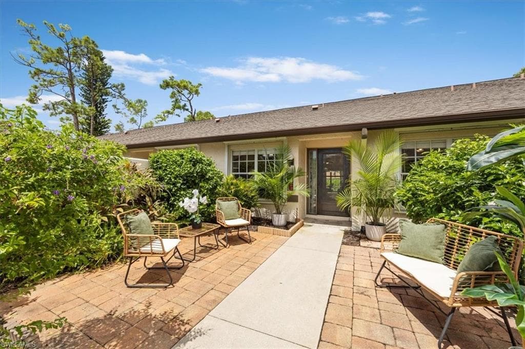 245 Deerwood Cir 12-8, Naples, FL 34113-3