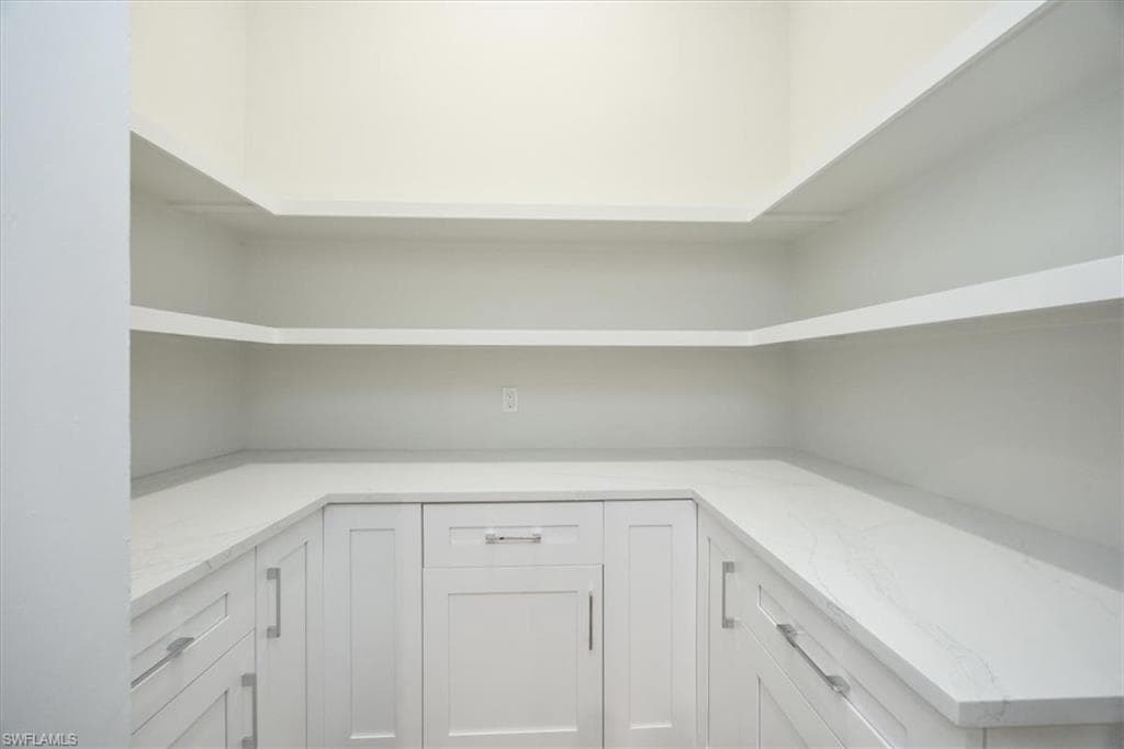 14211 Charthouse Cir, Naples, FL 34114-15