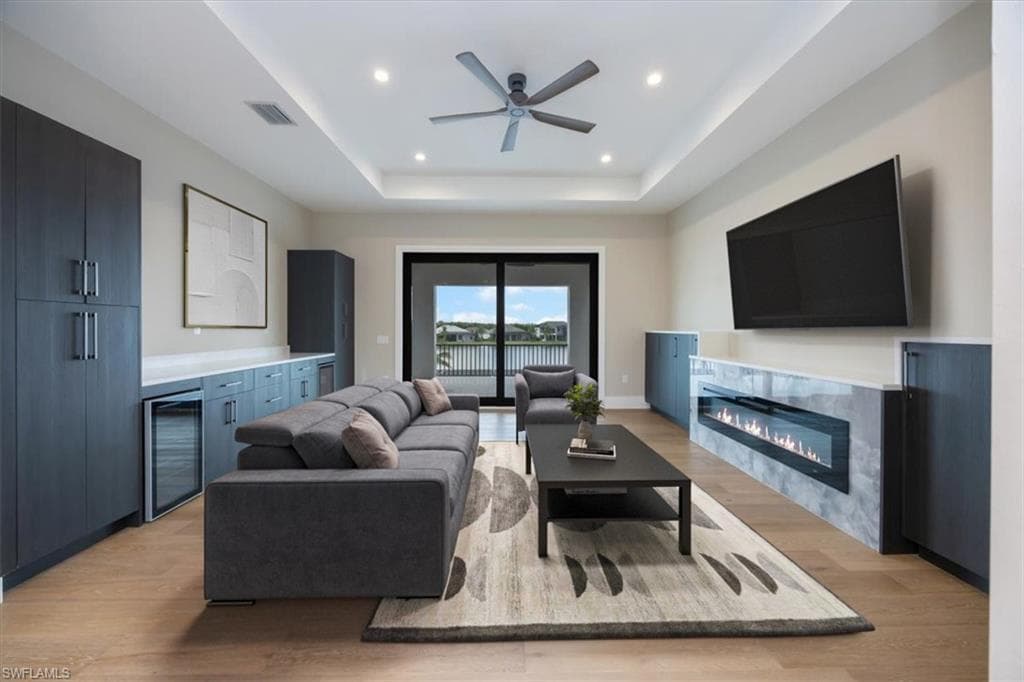 14211 Charthouse Cir, Naples, FL 34114-18