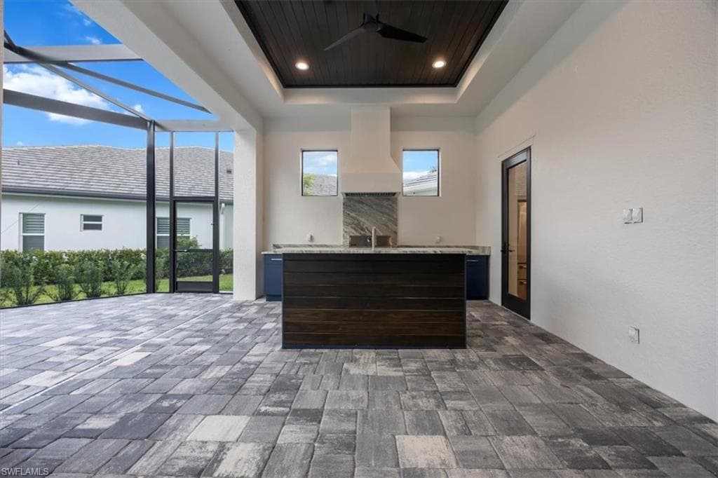 14211 Charthouse Cir, Naples, FL 34114-34