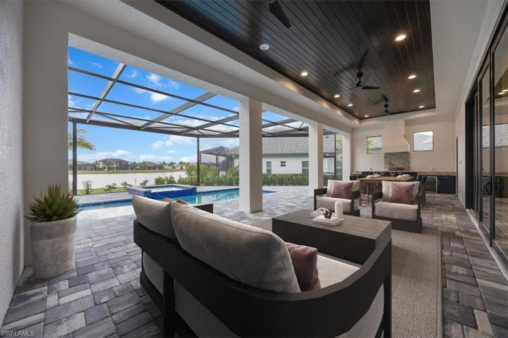 14211 Charthouse Cir, Naples, FL 34114-4