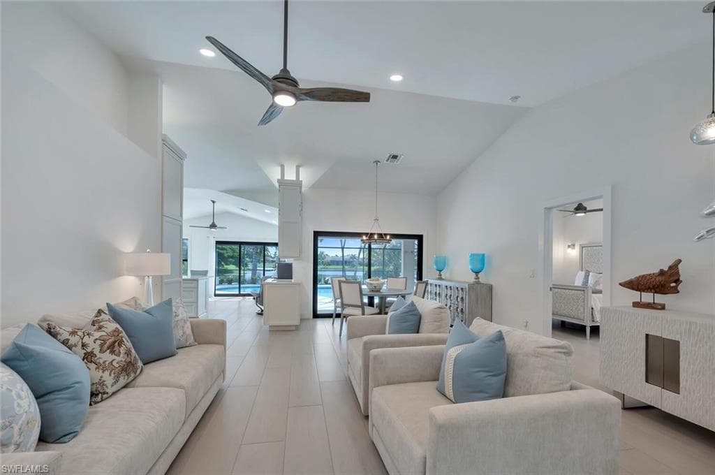 10862 Longshore Way W, Naples, FL 34119-9