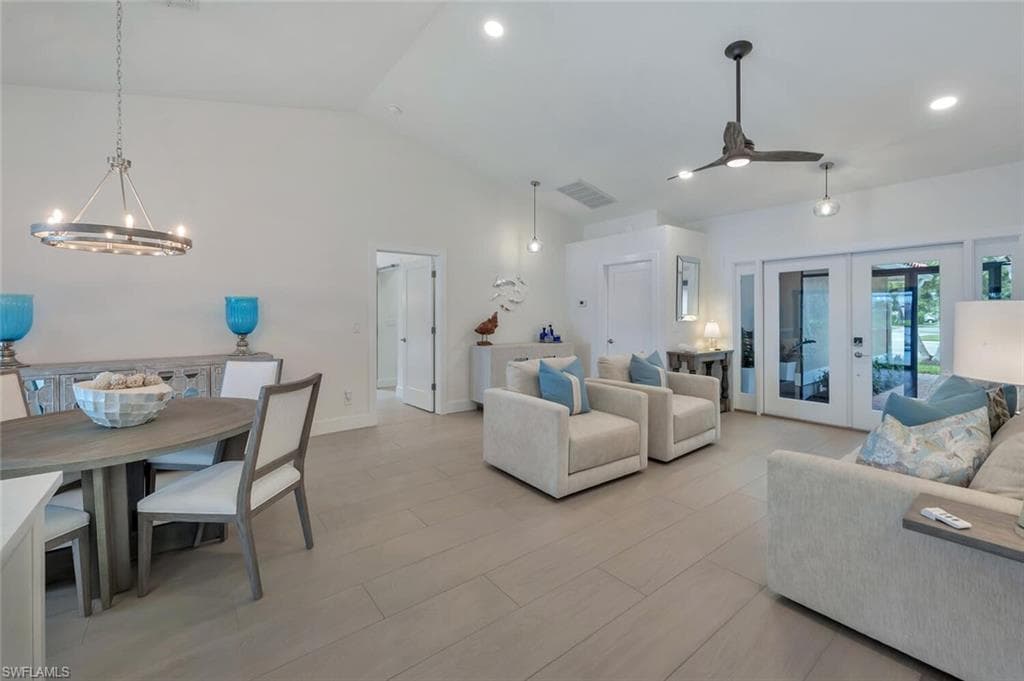 10862 Longshore Way W, Naples, FL 34119-13