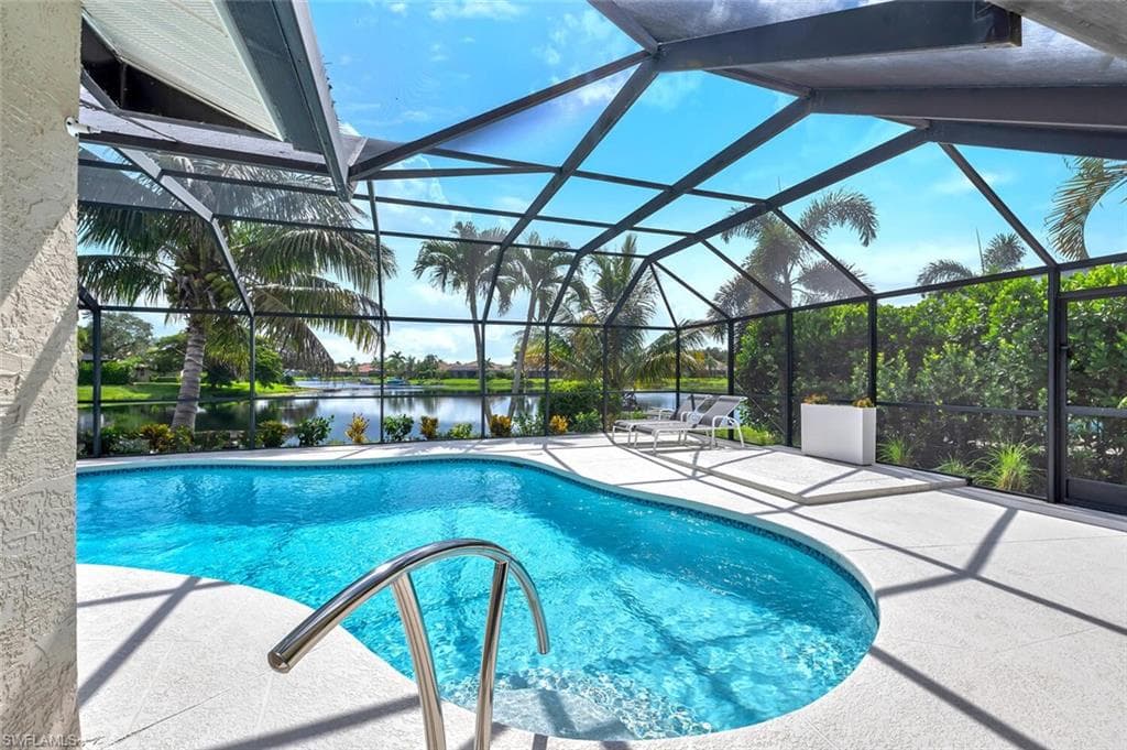 10862 Longshore Way W, Naples, FL 34119-38