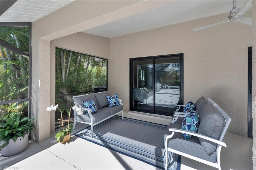 10862 Longshore Way W, Naples, FL 34119-40