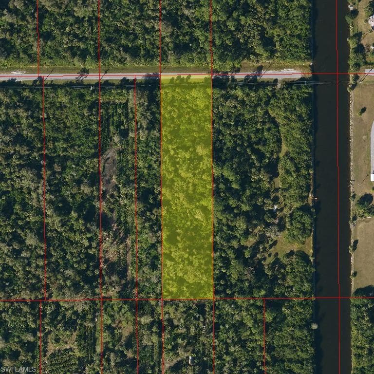 34 Ave, Naples, FL 34117-2
