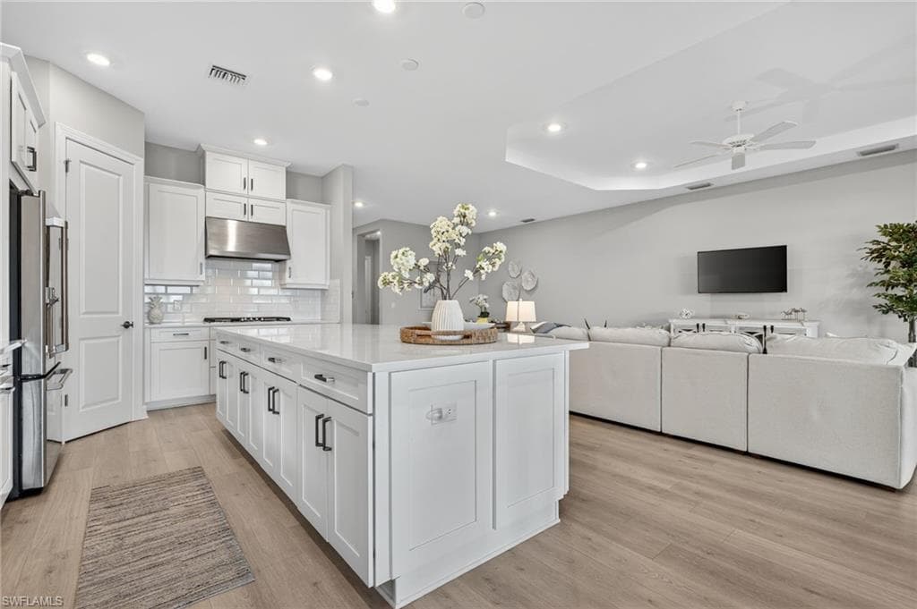 15634 Triesta Ln, Naples, FL 34114-10