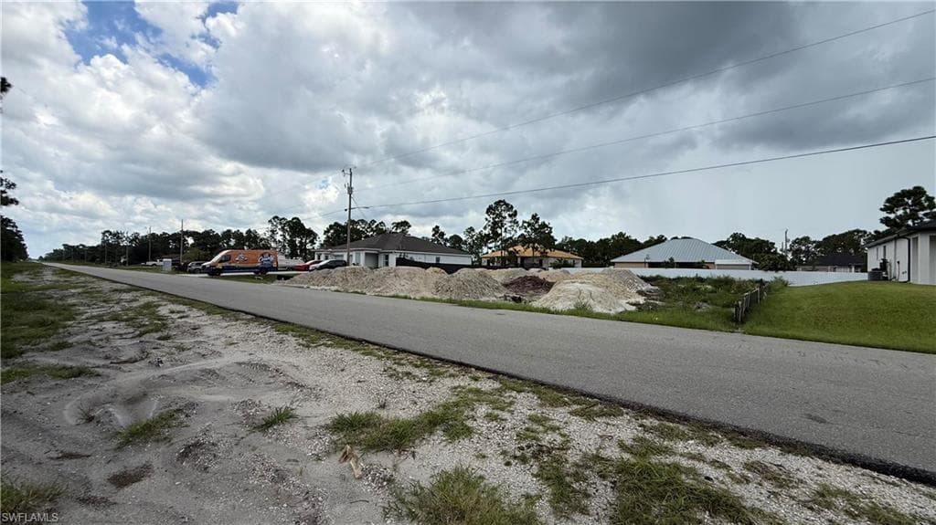 1077 Jaguar Blvd, Lehigh Acres, FL 33974-1
