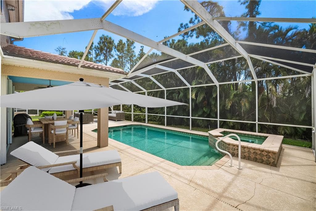 5801 Lago Villaggio Way, Naples, FL 34104-11