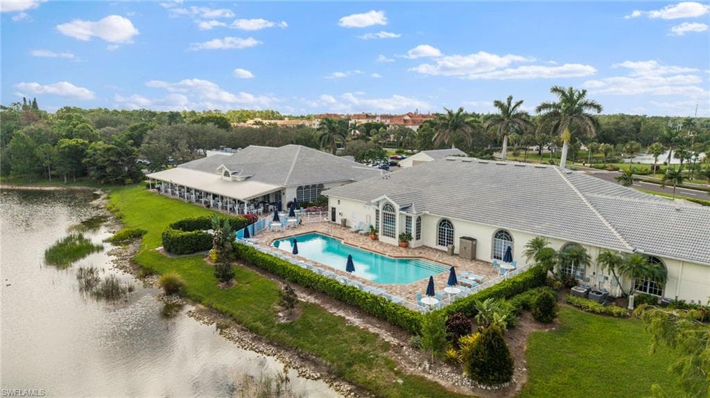 5801 Lago Villaggio Way, Naples, FL 34104-16