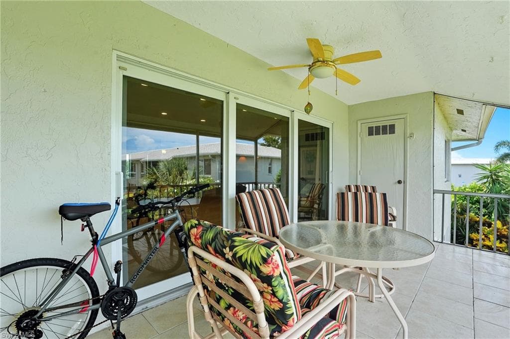 196 Peppermint Ln 938, Naples, FL 34112-28