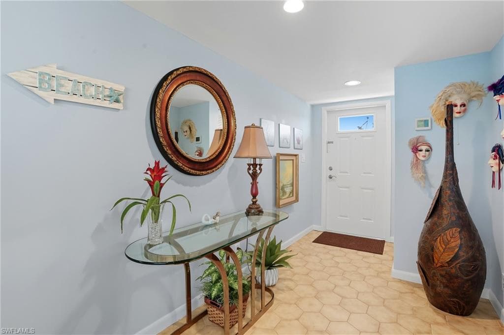 196 Peppermint Ln 938, Naples, FL 34112-6
