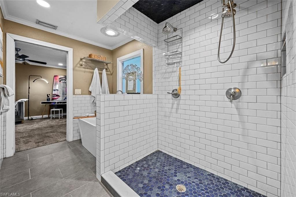 4302 Parrot Ave, Naples, FL 34104-23