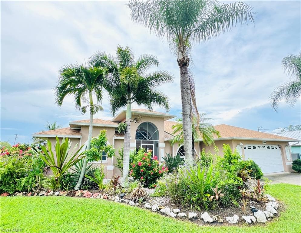 230 Kamal Pkwy, Cape Coral, FL 33904-3