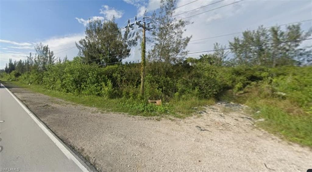 3 Dixie Hwy, Miami, FL 33136-9