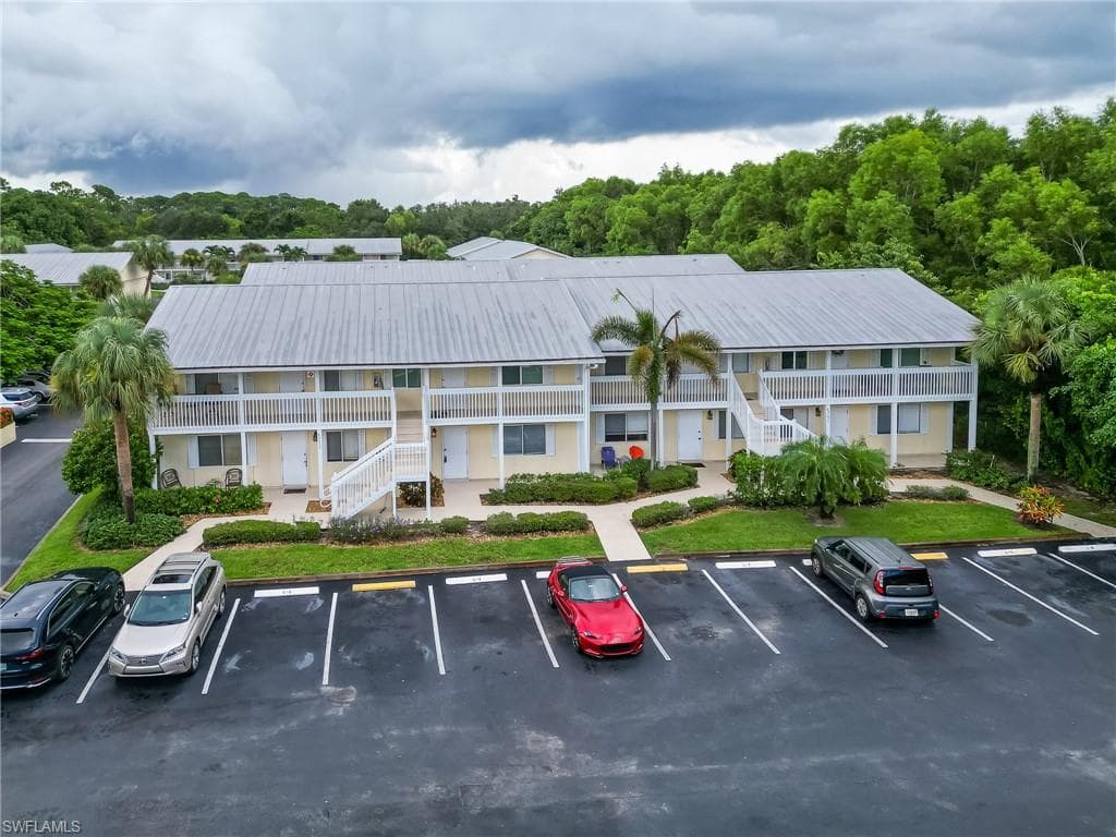 4631 Bayshore Dr L2, Naples, FL 34112-30