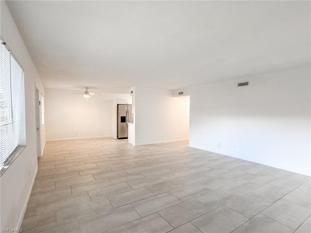 4631 Bayshore Dr L2, Naples, FL 34112-5