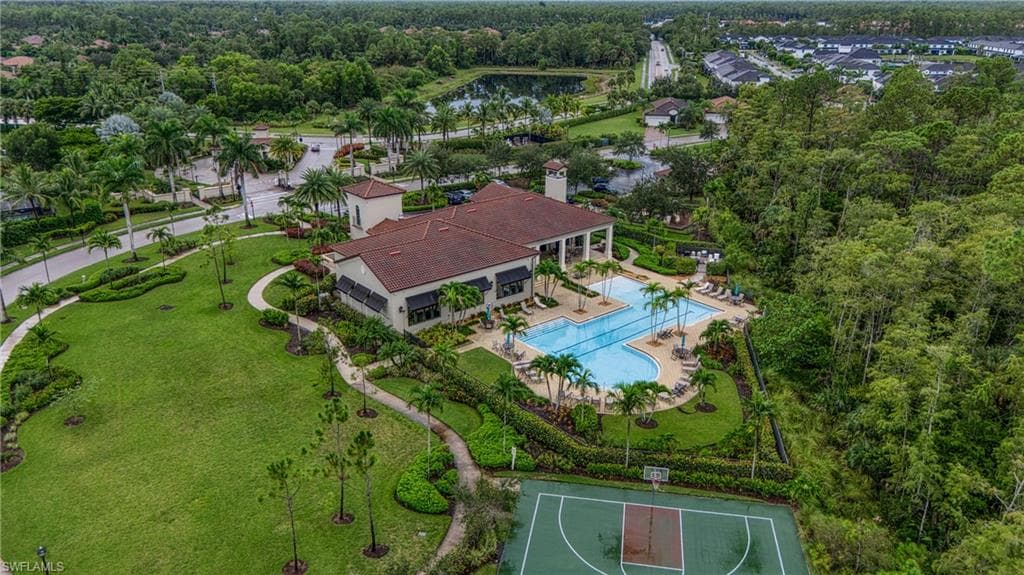 4228 Raffia Palm Cir, Naples, FL 34119-38