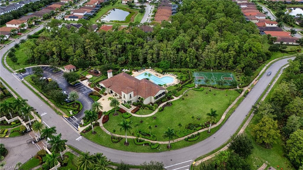 4228 Raffia Palm Cir, Naples, FL 34119-47