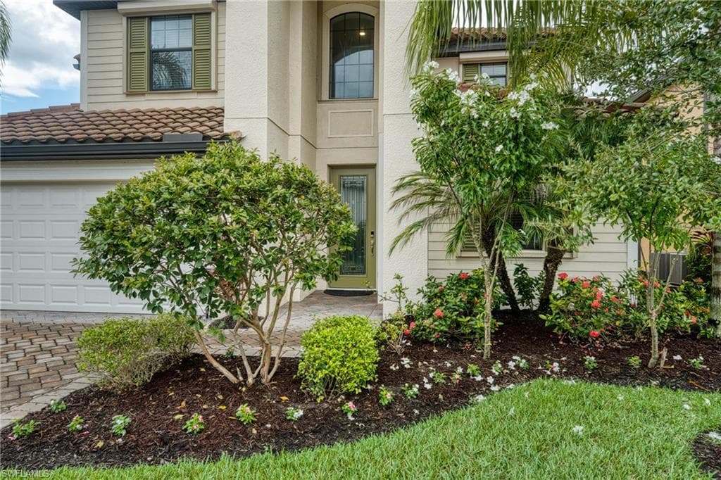 4228 Raffia Palm Cir, Naples, FL 34119-50