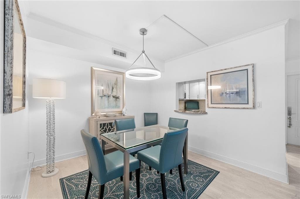 604 7th Ave S A-604, Naples, FL 34102-14