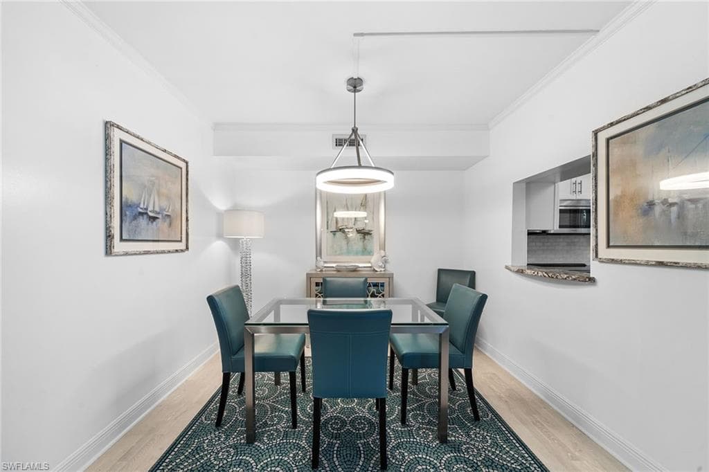 604 7th Ave S A-604, Naples, FL 34102-16