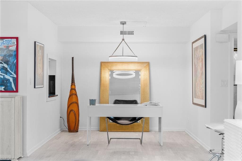 604 7th Ave S A-604, Naples, FL 34102-27