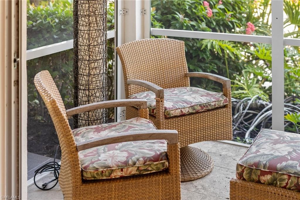 604 7th Ave S A-604, Naples, FL 34102-28