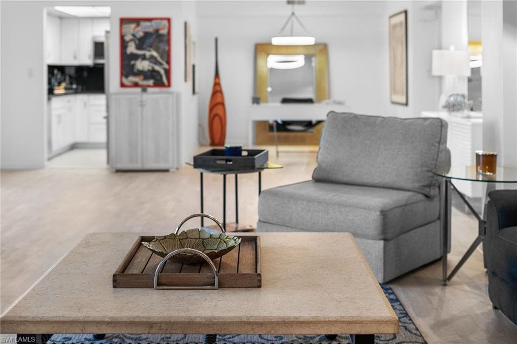 604 7th Ave S A-604, Naples, FL 34102-29