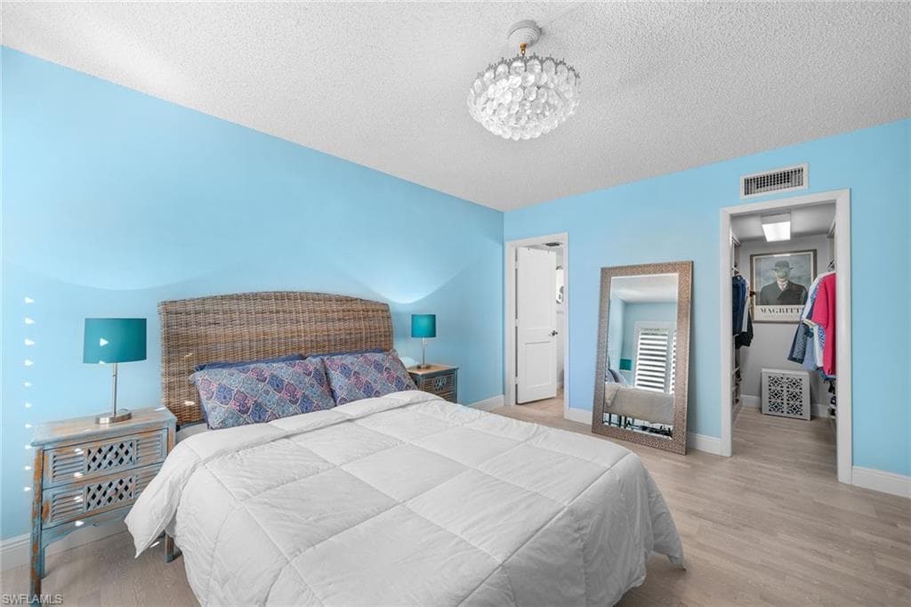 604 7th Ave S A-604, Naples, FL 34102-37