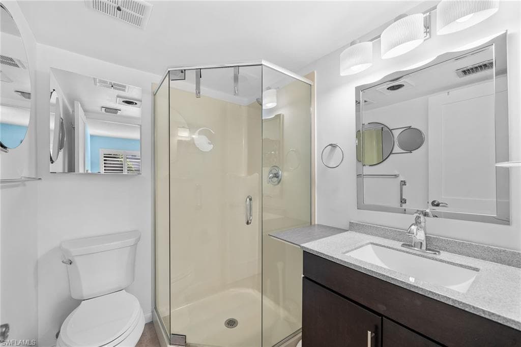 604 7th Ave S A-604, Naples, FL 34102-38