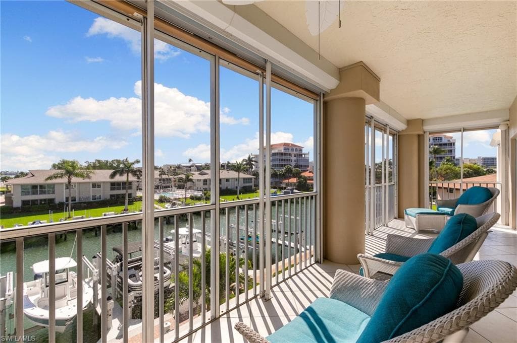 907 Panama Ct 303, Marco Island, FL 34145-25