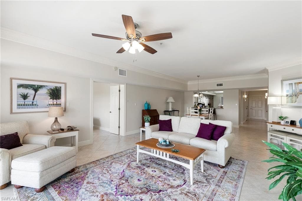 907 Panama Ct 303, Marco Island, FL 34145-4