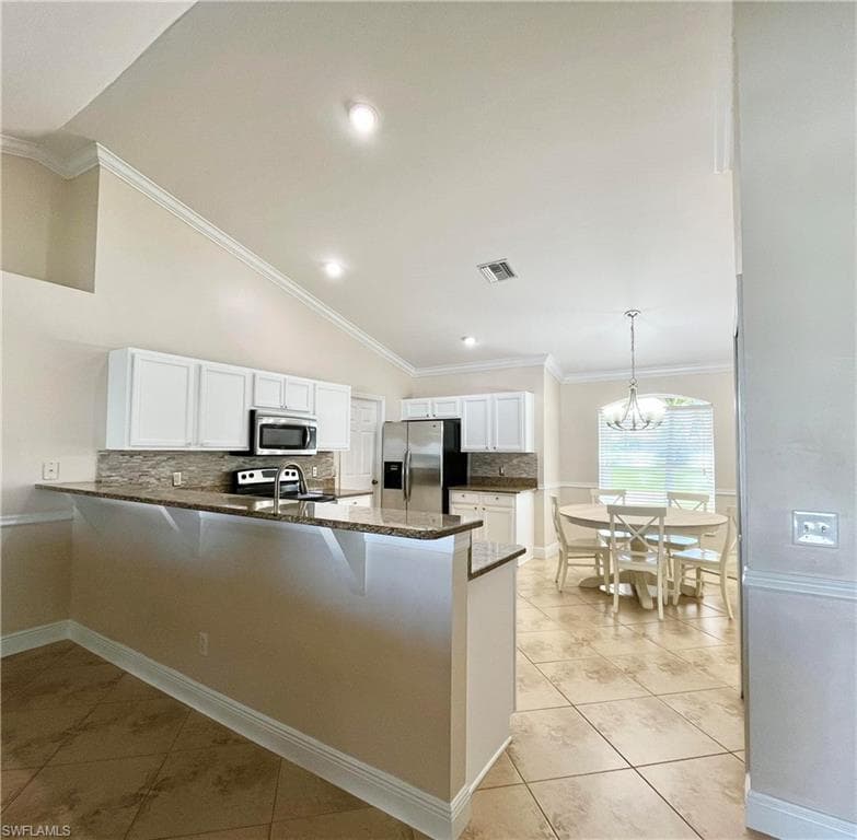 2720 1st Pl, Cape Coral, FL 33909-4