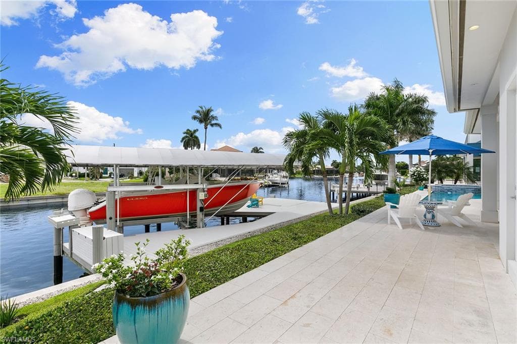 239 Capistrano Ct, Marco Island, FL 34145-38