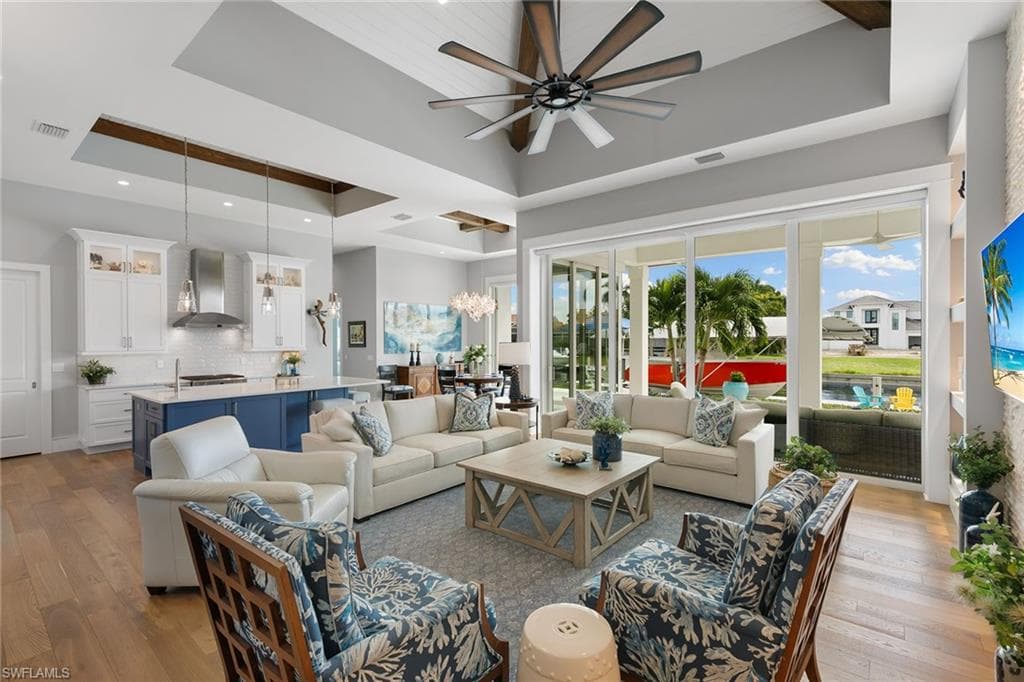 239 Capistrano Ct, Marco Island, FL 34145-3