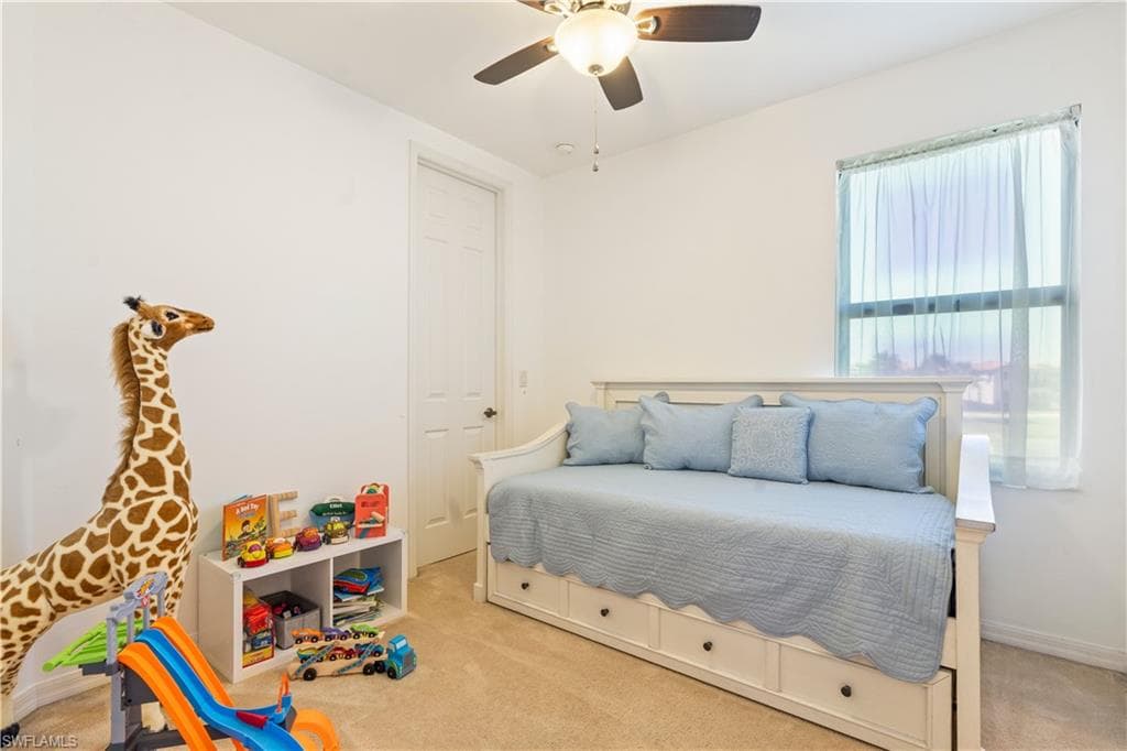 1252 Manado Dr, Naples, FL 34113-14