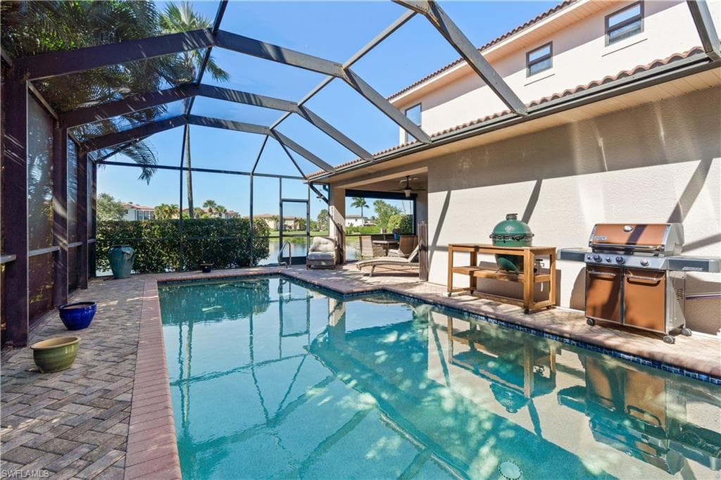 1252 Manado Dr, Naples, FL 34113-17