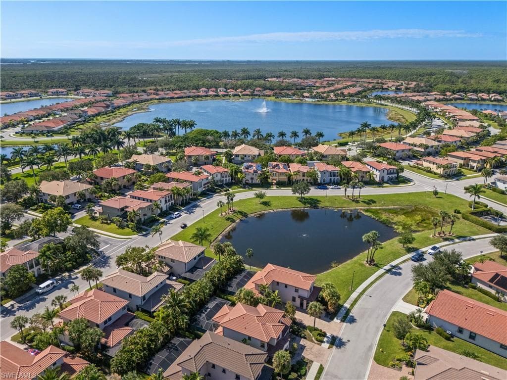 1252 Manado Dr, Naples, FL 34113-23