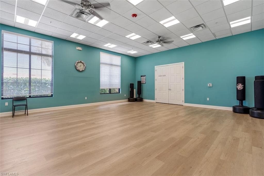 1252 Manado Dr, Naples, FL 34113-32