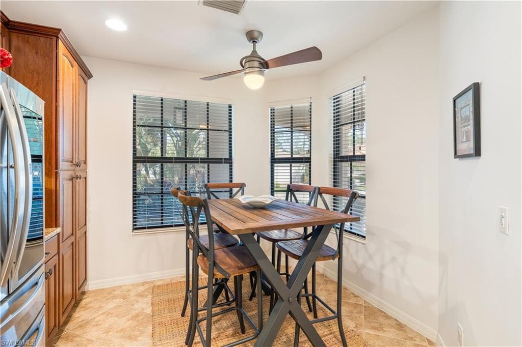 1252 Manado Dr, Naples, FL 34113-7