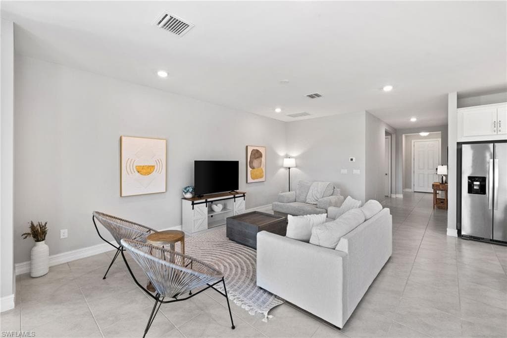 28016 Captiva Shell Loop, Bonita Springs, FL 34135-3