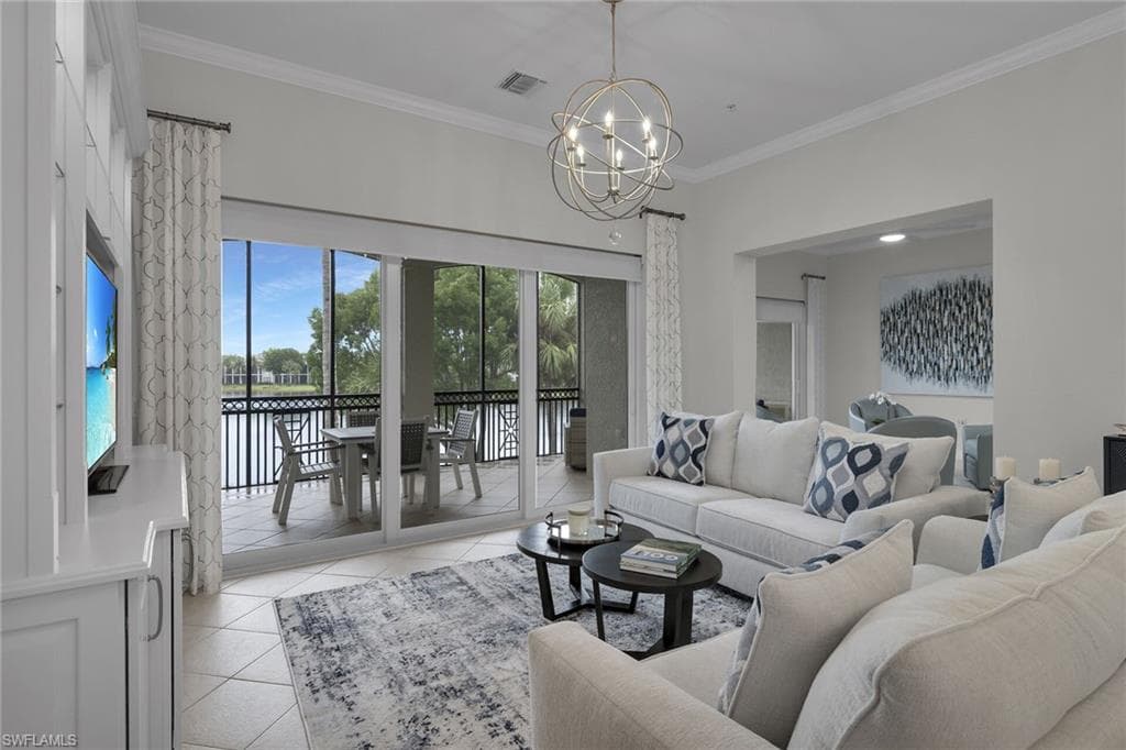9255 Museo Cir W 202, Naples, FL 34114-18