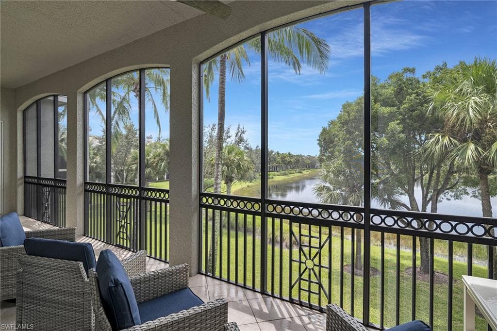 9255 Museo Cir W 202, Naples, FL 34114-28