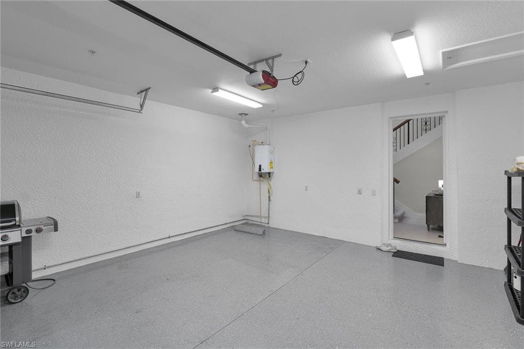 9255 Museo Cir W 202, Naples, FL 34114-29
