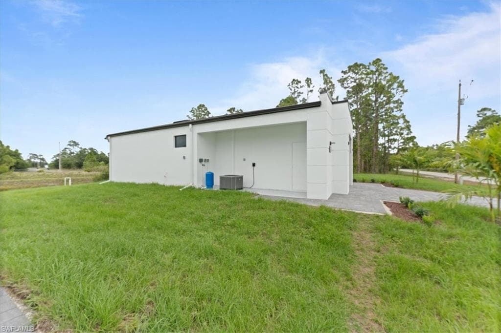 731 Colyer St E, Lehigh Acres, FL 33974-28