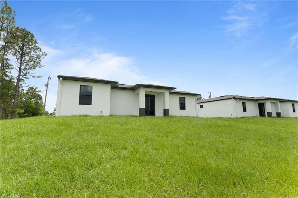 731 Colyer St E, Lehigh Acres, FL 33974-30